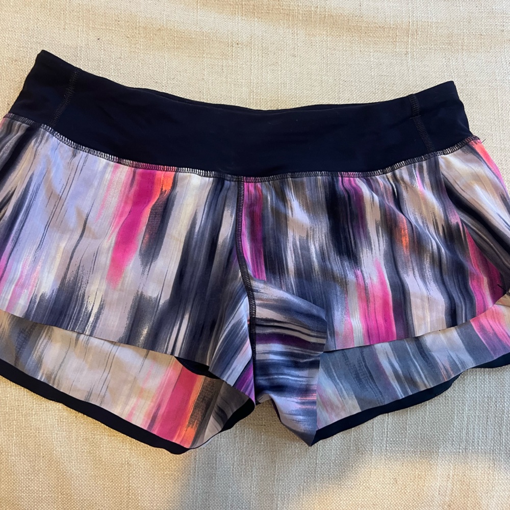 lululemon shorts size 8